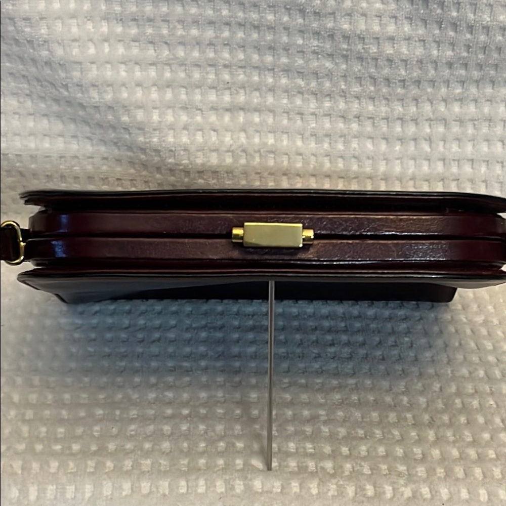 Goldpfeil Burgundy Leather Shoulder Bag  (REHAB) - Picture 9 of 13